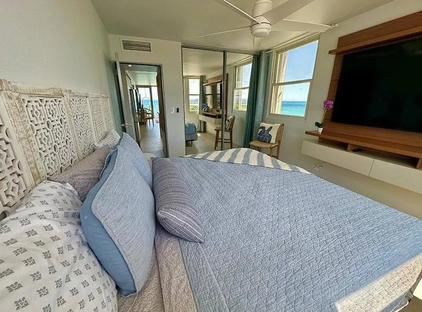 Fully Remodeled 3-Bedroom 2 Full Baths ! On Whtsapp ! Check The Number From The Photos! Condo ! San Juan